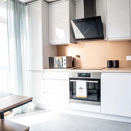 Luxurious Two Bedroom Apartment With Private Parking Perth Exterior foto