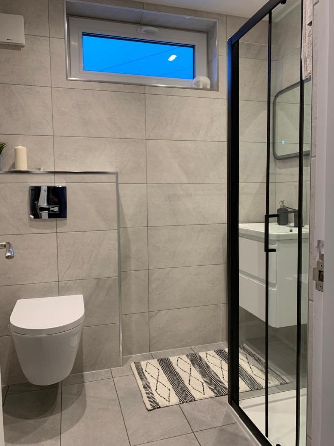 Luxurious Two Bedroom Apartment With Private Parking Perth Exterior foto